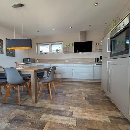 Horizont-loft Nova 아파트